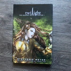 Twilight Graphic Novel Volume 1